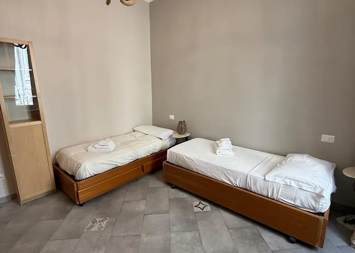 House - Cesare Balbo - Too Rom